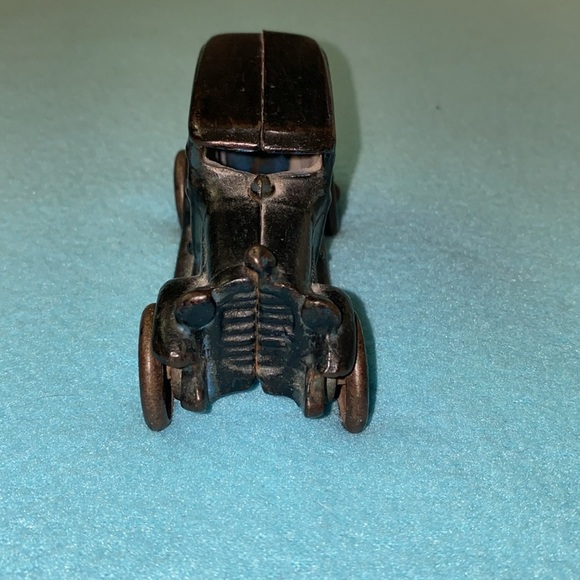 A C WILLIAMS Cast iron antique vintage sedan car - Picture 5 of 8